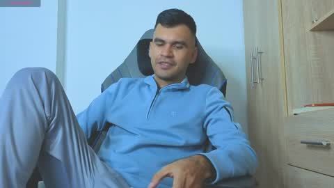 hamiltong12 online show from April 17, 2:52 pm