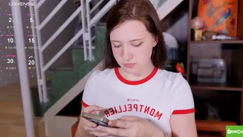 hanahwoods online show from February 27, 1:31 am