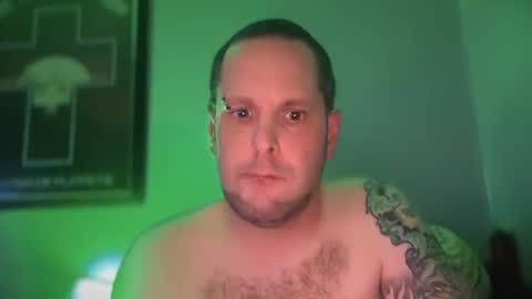 Snapshot of hand_banana_420 chatting on September 15, 1:29 am hand_banana_420 online show from September 15, 1:29 am