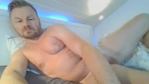 Handsomebody online show from December 6, 11:41 pm