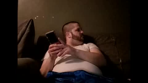 Handsomedaddy198923 online show from April 7, 6:37 am