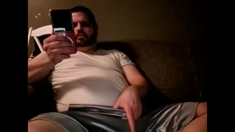 Handsomedaddy198923 online show from February 28, 8:07 am