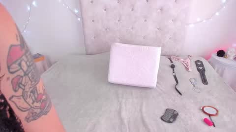 Hani online show from January 8, 2:46 pm