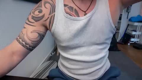 hanky online show from March 17, 1:05 pm