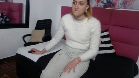 Hanna Palmer online show from January 13, 12:35 pm