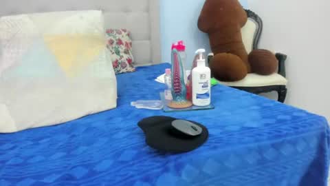 hanna_hornyx20 online show from June 20, 12:50 am