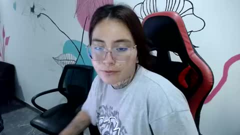 mara online show from July 15, 9:52 pm