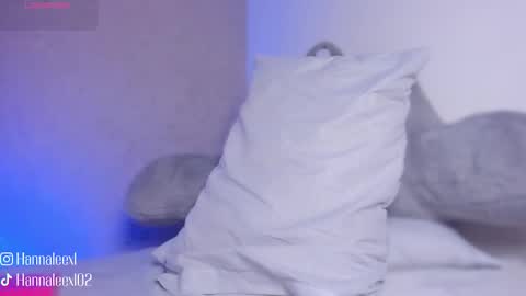 Hanna Lee online show from March 10, 3:27 pm