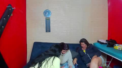 Hanna online show from November 7, 12:57 am