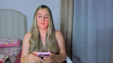 Hanna online show from April 15, 2:04 am