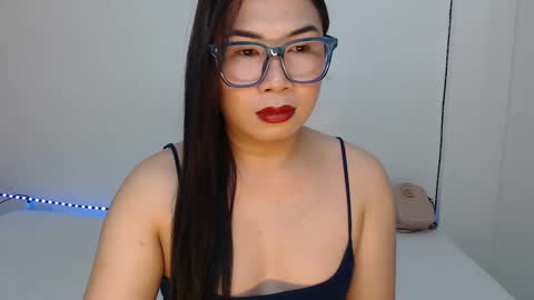 Hannah online show from March 11, 6:41 am