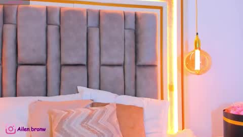 Eliana online show from November 30, 12:40 am