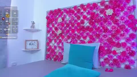 Hannah Miller online show from September 13, 3:03 pm