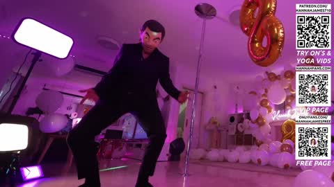 Hannah James online show from March 29, 5:36 pm