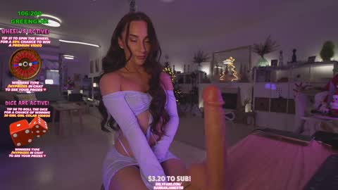 Snapshot of hannahjames710 chatting on December 4, 4:54 pm Hannah James online show from December 4, 4:54 pm