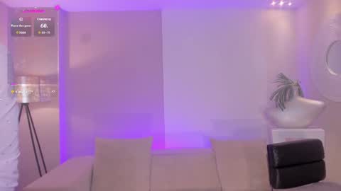 HANNAH J online show from July 28, 2:13 pm
