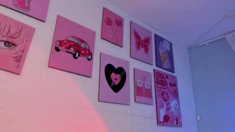 Hannah online show from September 11, 1:34 pm