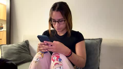 Snapshot of hannakoff chatting on September 13, 1:19 am hannakoff online show from September 13, 1:19 am