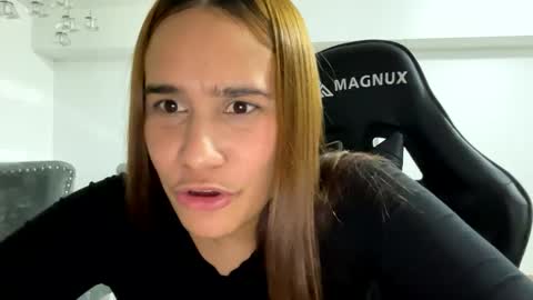 Snapshot of hannakoff chatting on February 1, 11:37 pm hannakoff online show from February 1, 11:37 pm