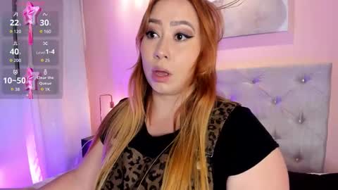 hannamartinn_ online show from November 29, 1:35 am