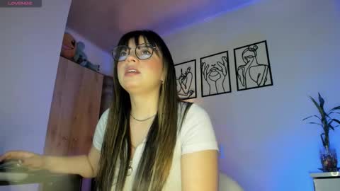   hannasofia x        Schedule 700 -1400GTM-5 online show from November 14, 9:05 pm