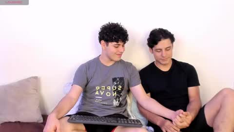 hans and andres online show from February 19, 1:05 am