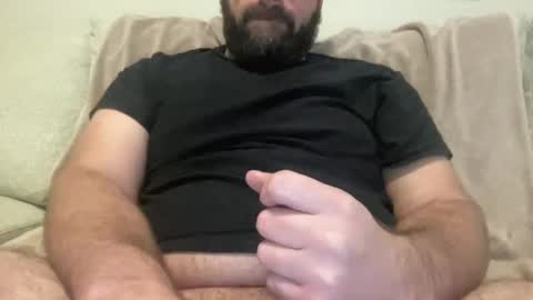 Snapshot of happy_cabbage chatting on December 11, 1:49 pm happy_cabbage online show from December 11, 1:49 pm