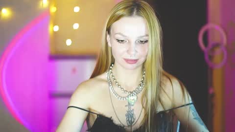 happy_cat_house2 online show from December 3, 6:11 pm