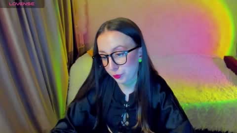 Stephanie online show from March 28, 6:31 pm