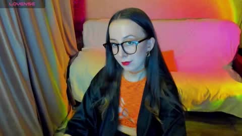 Stephanie online show from January 31, 7:11 pm