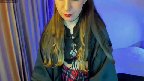 Snapshot of happystephanie chatting on October 3, 4:37 pm Stephanie online show from October 3, 4:37 pm