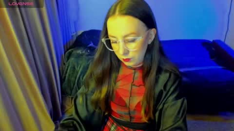 Stephanie online show from May 25, 7:09 pm