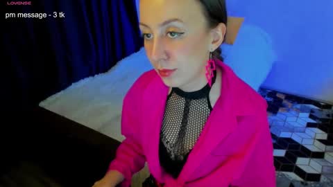 Snapshot of happystephanie chatting on February 18, 8:03 pm Stephanie online show from February 18, 8:03 pm