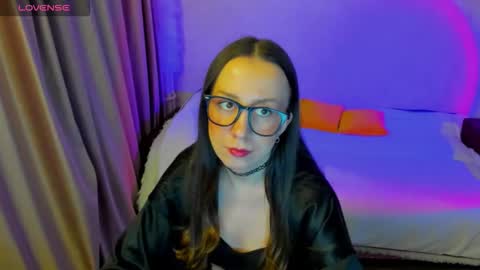 Stephanie online show from February 19, 9:36 pm