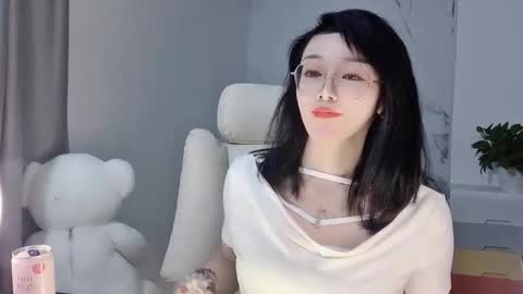 Daisy online show from February 28, 5:59 pm