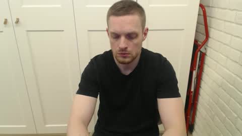 happyvelvetpaw online show from January 14, 3:09 pm