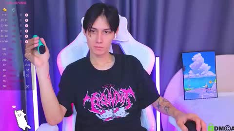 Mark online show from November 27, 11:51 am