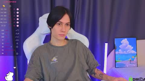 Mark online show from February 12, 4:43 pm