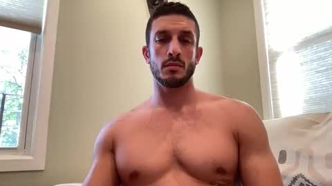 hard_runner_ online show from October 22, 2:52 pm