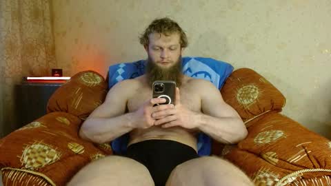 Valentino Hard online show from November 15, 5:20 am