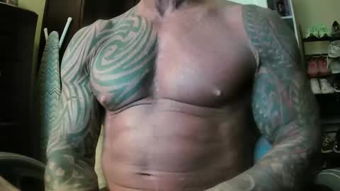 Snapshot of hardbody205a chatting on September 16, 4:26 am hardbody205a online show from September 16, 4:26 am