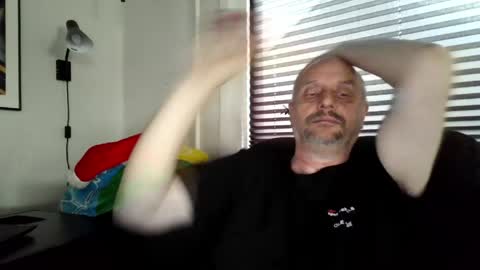 MrLazy online show from June 5, 4:12 pm