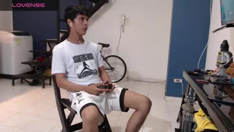 Andres Dean online show from February 26, 4:08 am