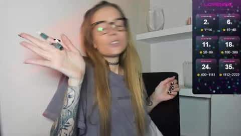 Tasya online show from March 22, 6:12 pm