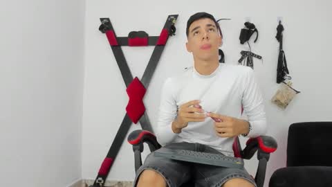 Harry online show from November 10, 7:27 pm