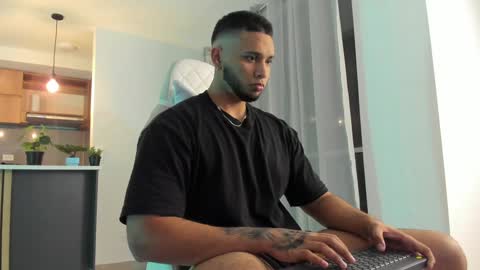 Harry Zandes online show from December 31, 4:16 am