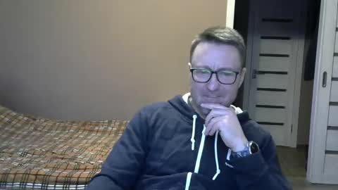 HarrySnake online show from December 6, 6:42 am