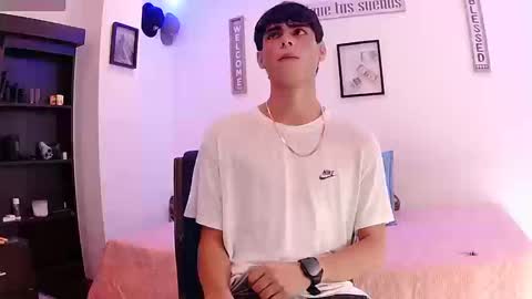 Snapshot of harrythomson1 chatting on September 9, 5:02 pm harry thomson online show from September 9, 5:02 pm