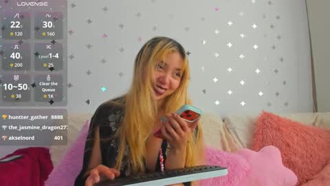 Sophia Blossom online show from October 17, 8:35 pm