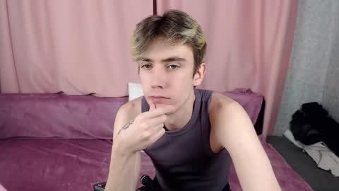 harvey_foster online show from November 10, 3:31 am